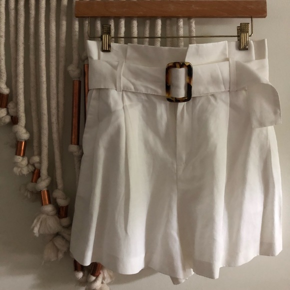 & Other Stories High Waisted Pleated Shorts ✨ - Picture 4 of 7